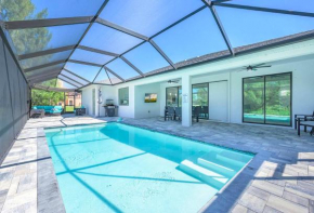 Brand New Home! On Intersecting Canals, Pool, Sleeps 8 - Villa SeaDuction